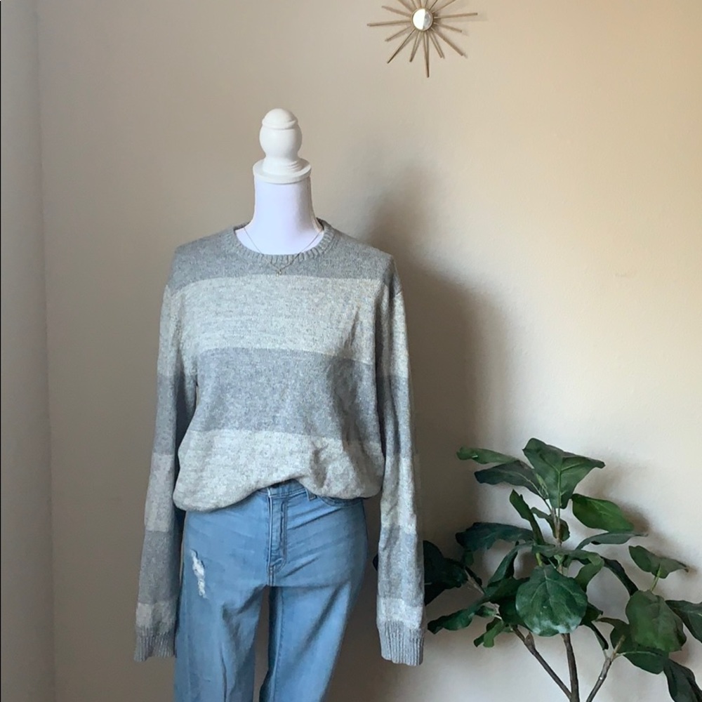 Levis’s striped sweater